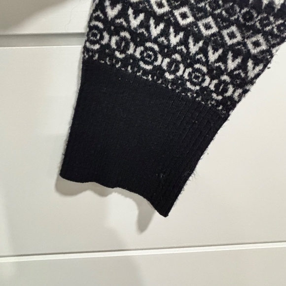 Northern Reflections super soft crew neck sweater black and white pattern size M - Picture 6 of 16